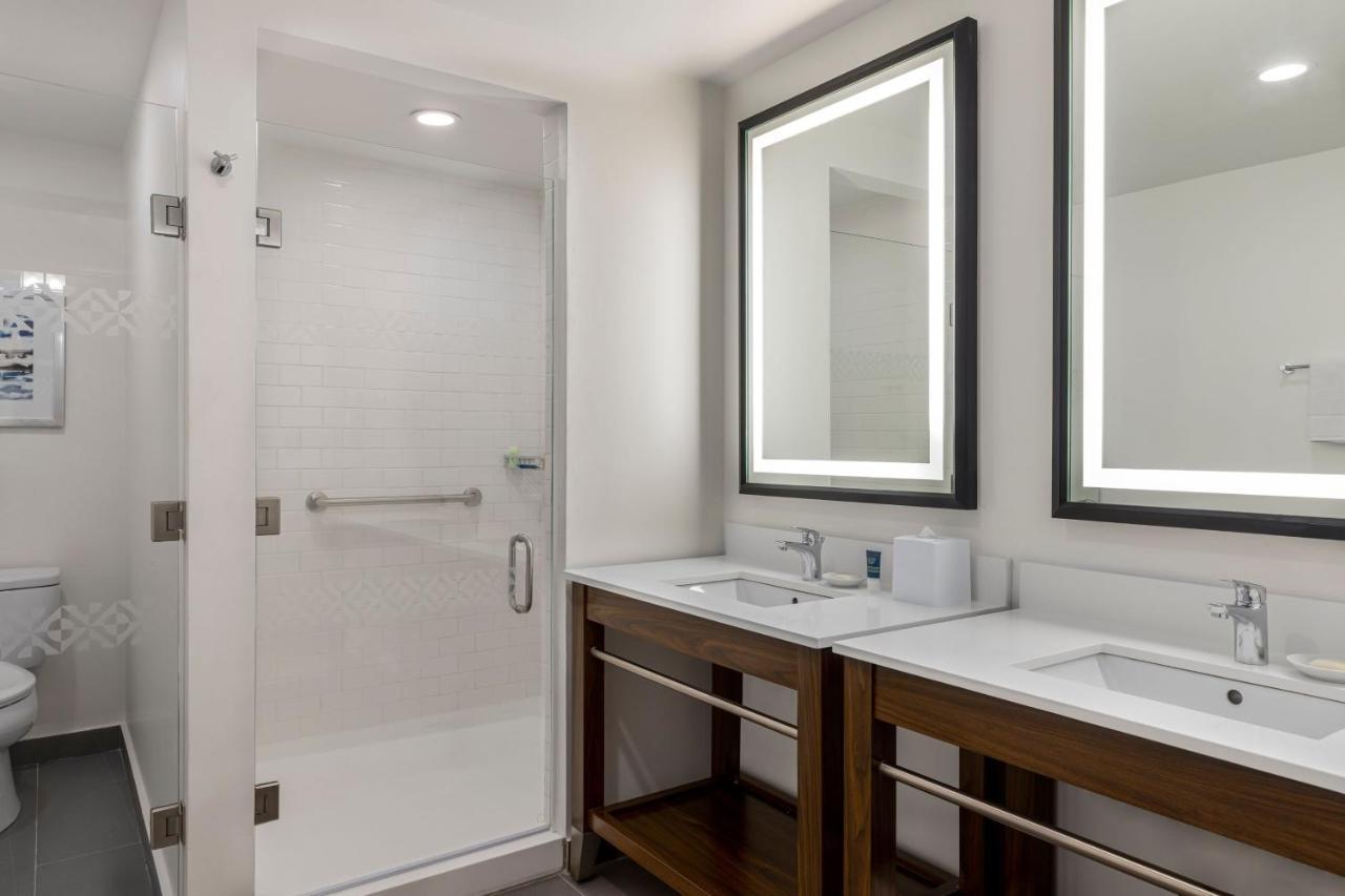 Four Points By Sheraton Monterrey Airport Apodaca Exteriör bild