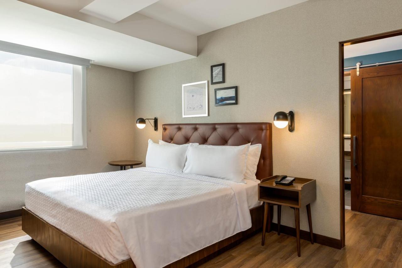 Four Points By Sheraton Monterrey Airport Apodaca Exteriör bild